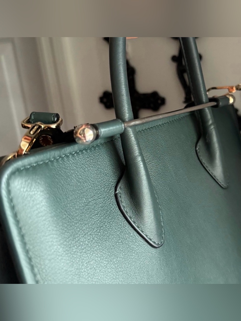 Strathberry Midi medium Tote 👜 Bottle Green Leather Top Handle Shoulder Bag $875 - Picture 11 of 16